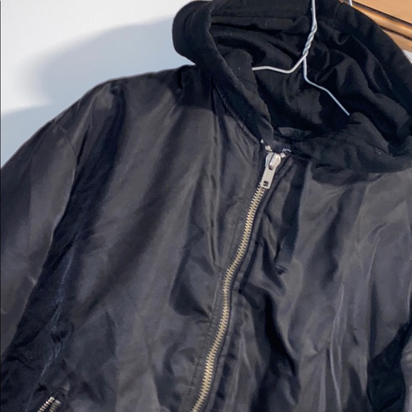 Medium bomber hoodie jacket !!! Works for winter - Picture 4 of 5